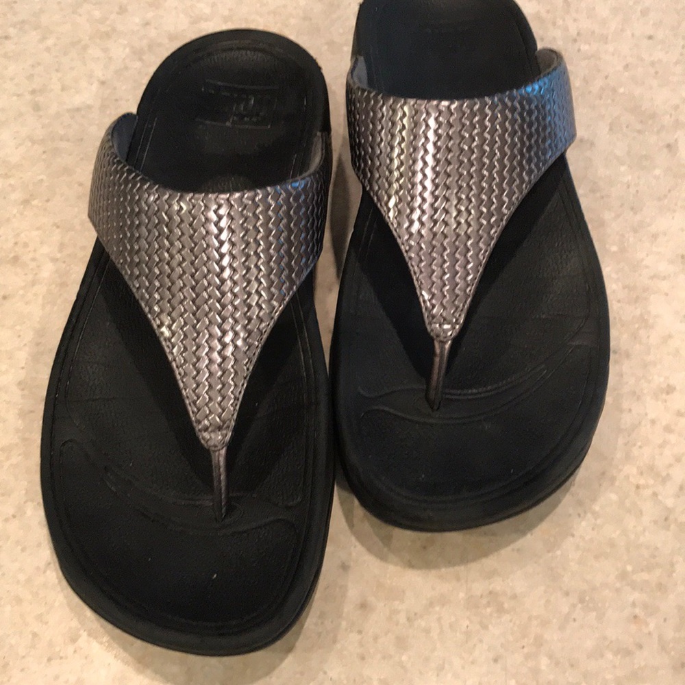 Fit Flops metallic upper sooo comfy👍🏻